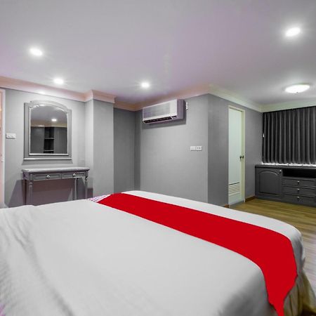 Oyo 1042 Boon'S Residence Bangkok Dış mekan fotoğraf